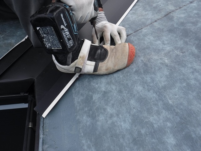 ガルバリウムの施工